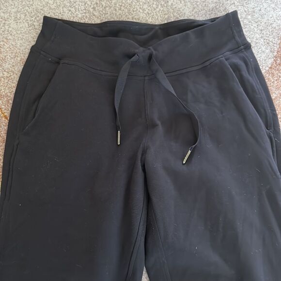 Lululemon joggers   - Picture 2 of 5